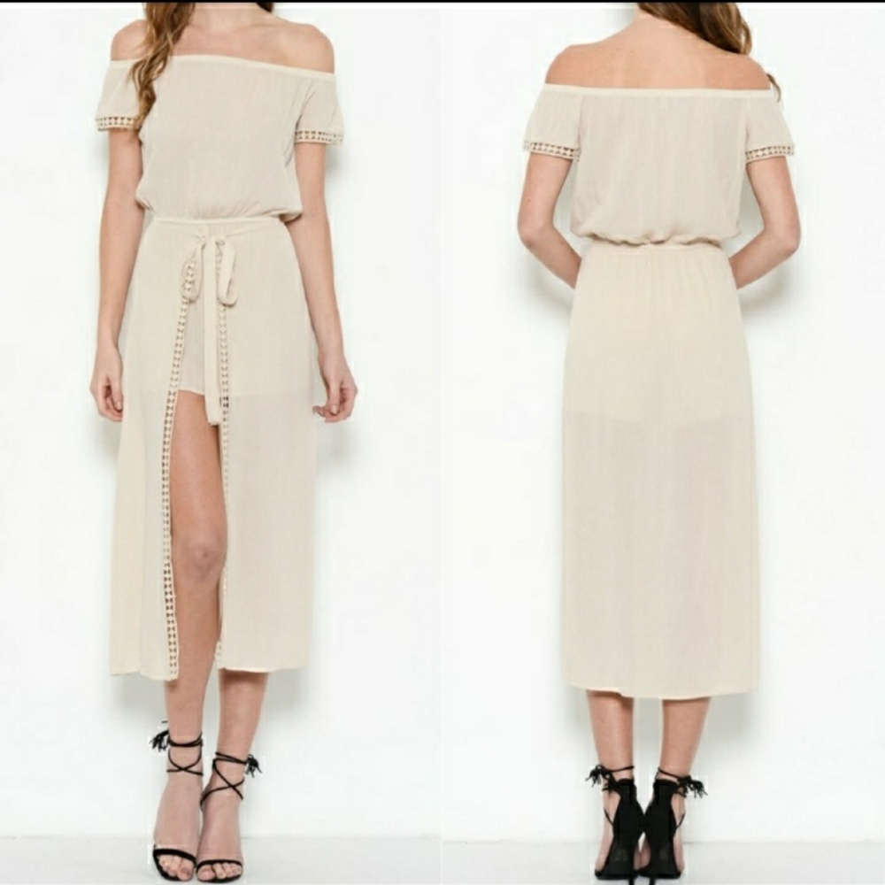 🌱🌷 Nude Off The Shoulder Romper 🌱🌷